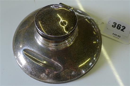 Edwardian silver capstan inkwell with pen rest, William Aitken, Birmingham